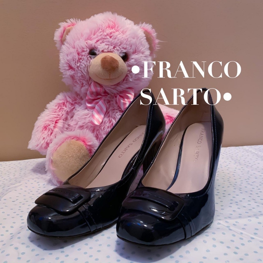 Navy blue Franco Sarto heels
